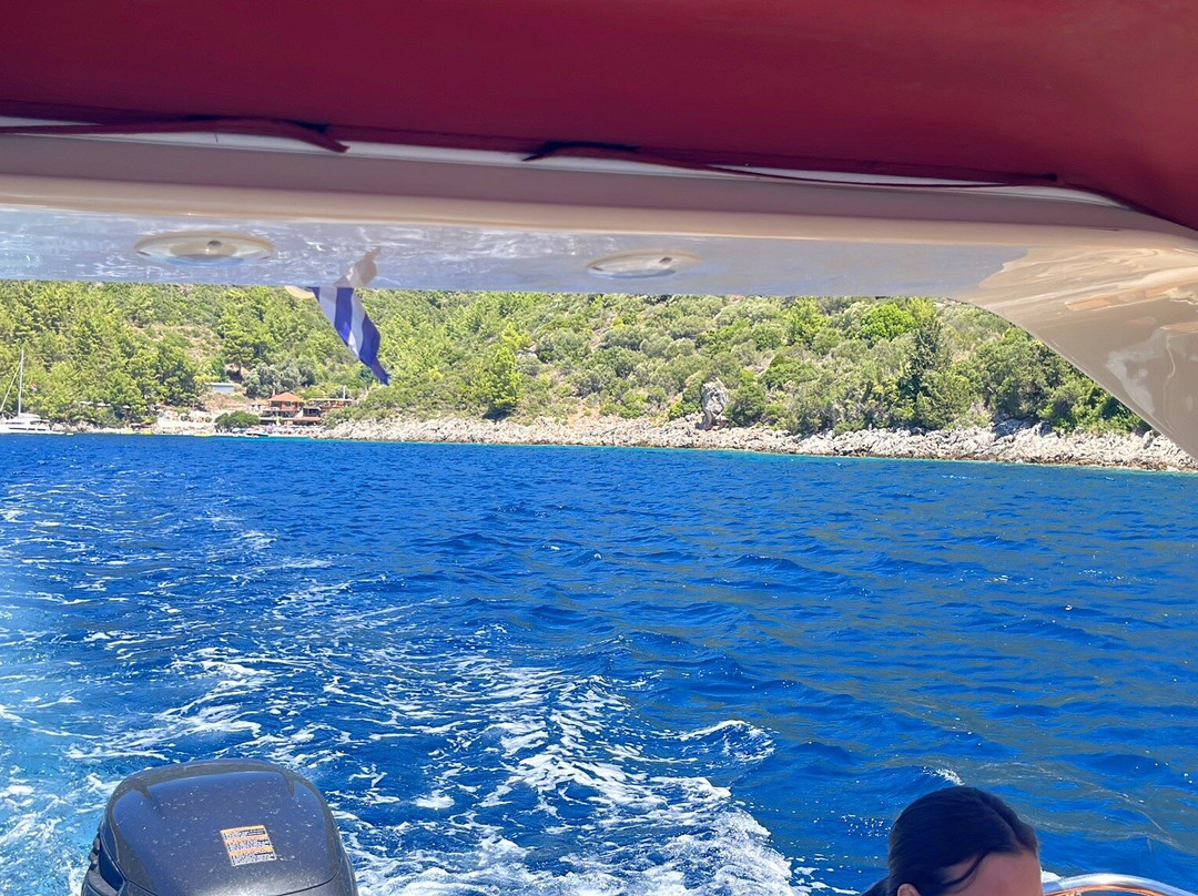 Blue Caves-Korithi必去景点