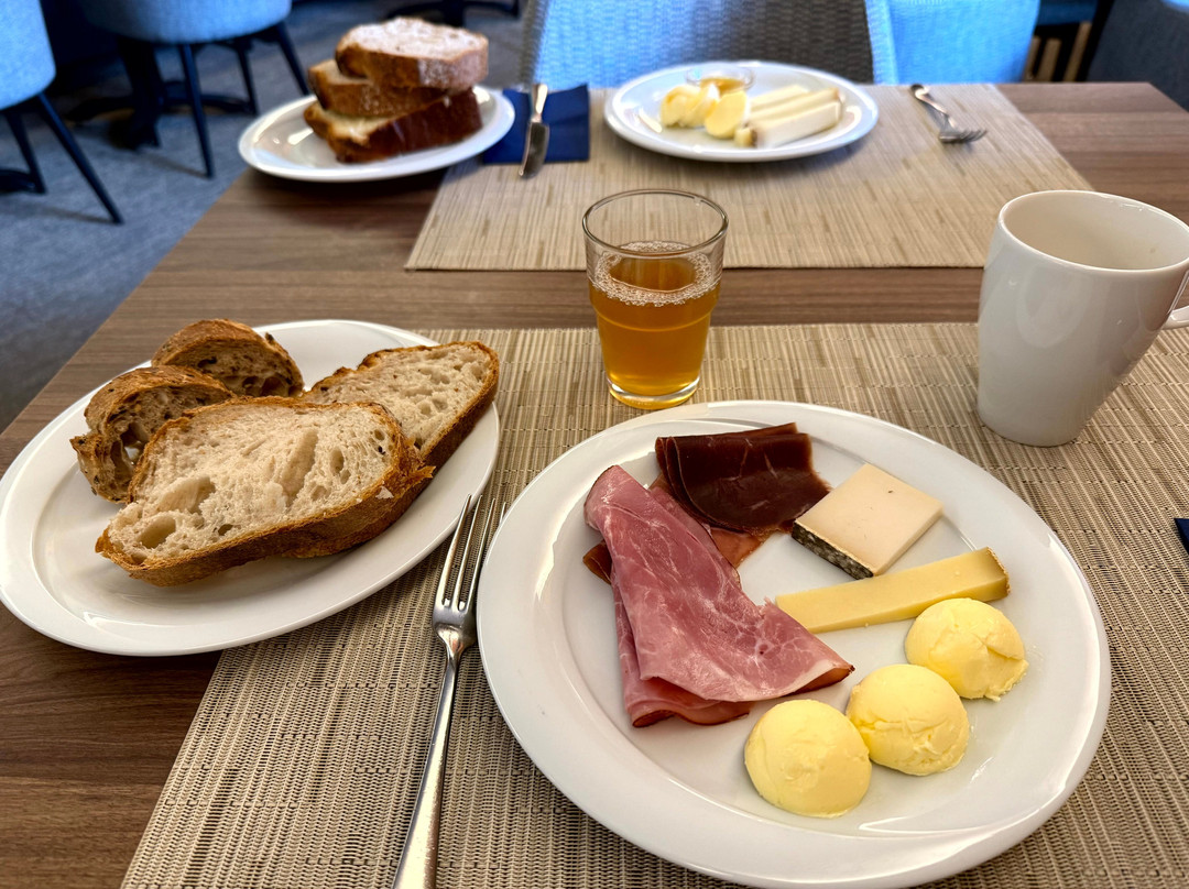 邦里瓦奇酒​​店主图