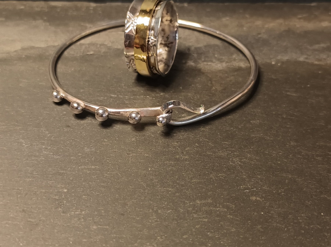 Juliette McElligott Jewellery School-Colyton必去景点