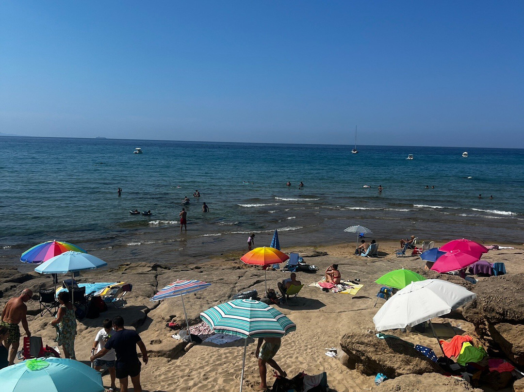 Spiaggia Lu Bagnu-Castelsardo必去景点