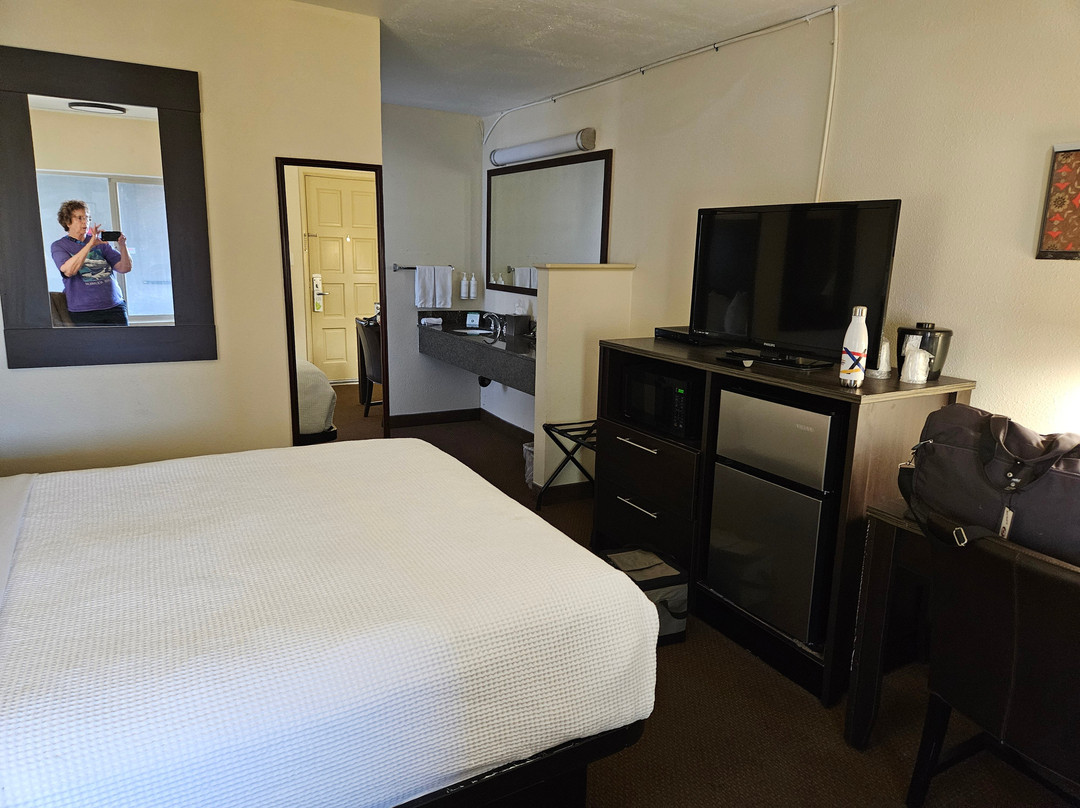 Cimarron Inn & Suites Klamath Falls主图
