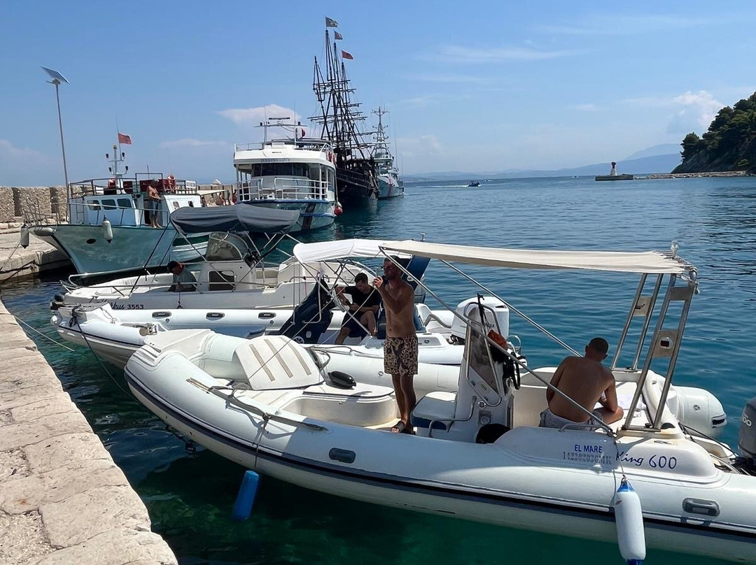 Sazan Island-夫罗勒必去景点