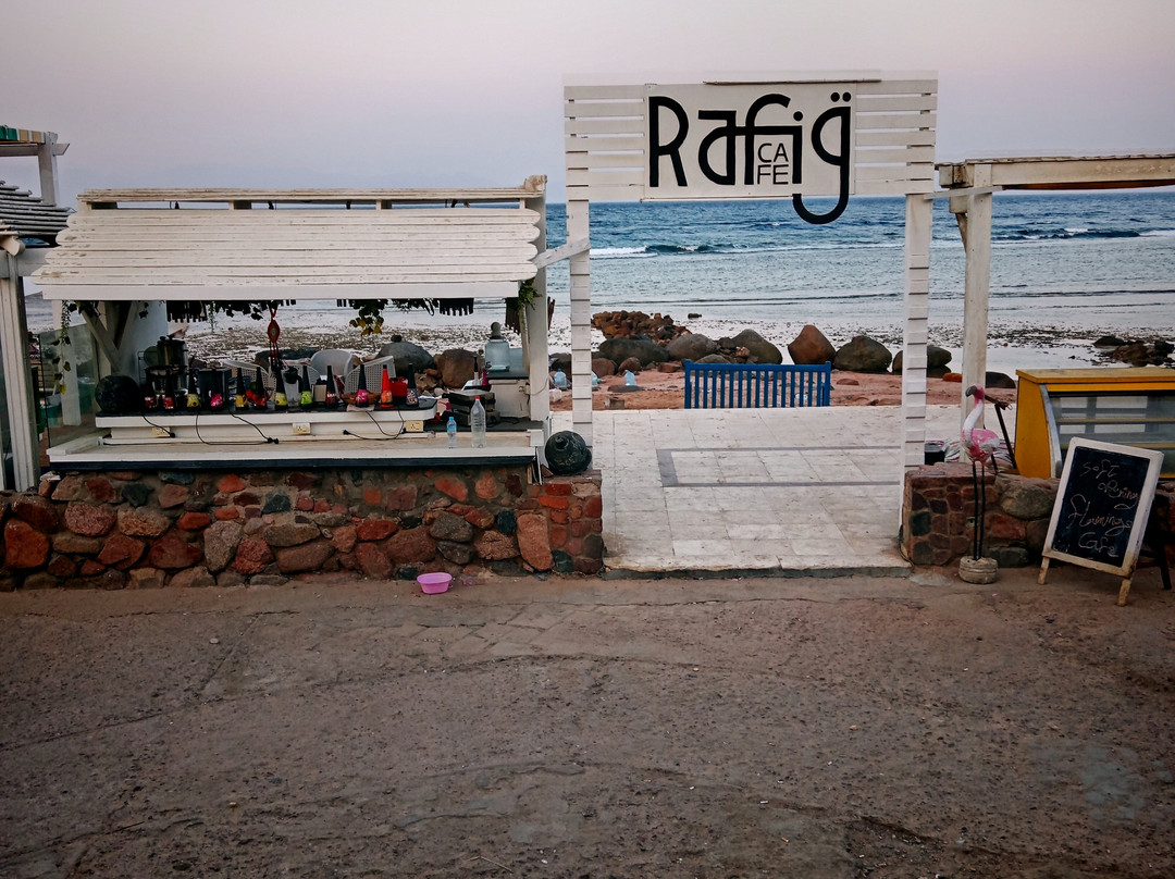 达哈卜酒店主图