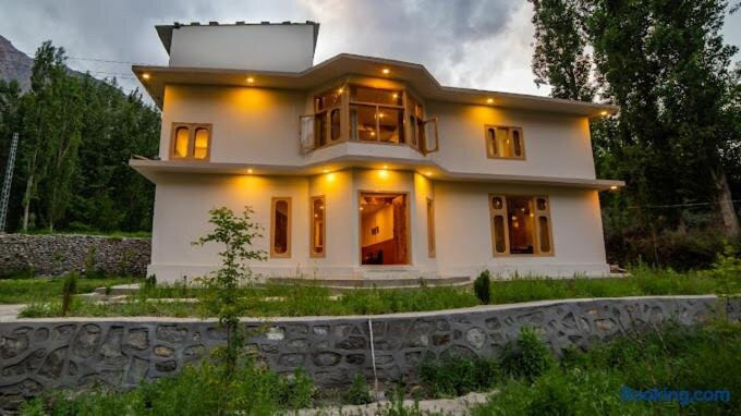 Jovenna Resort Gulmit