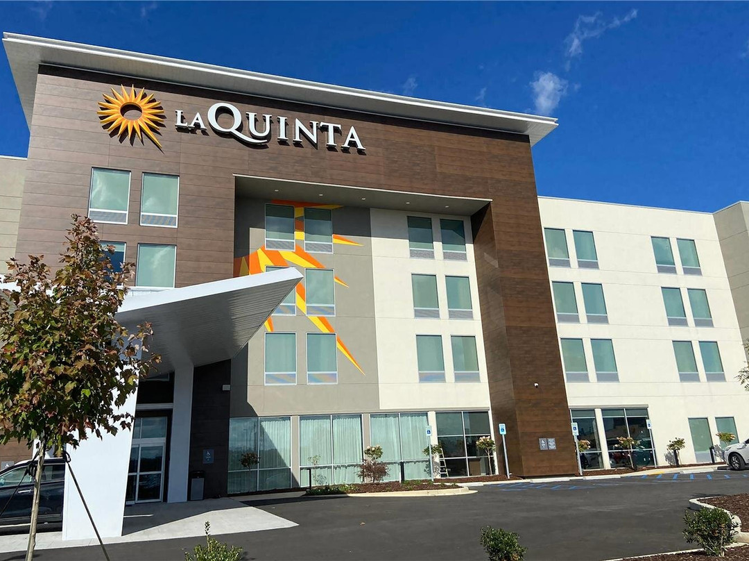 La Quinta Inn & Suites By Wyndham Jackson