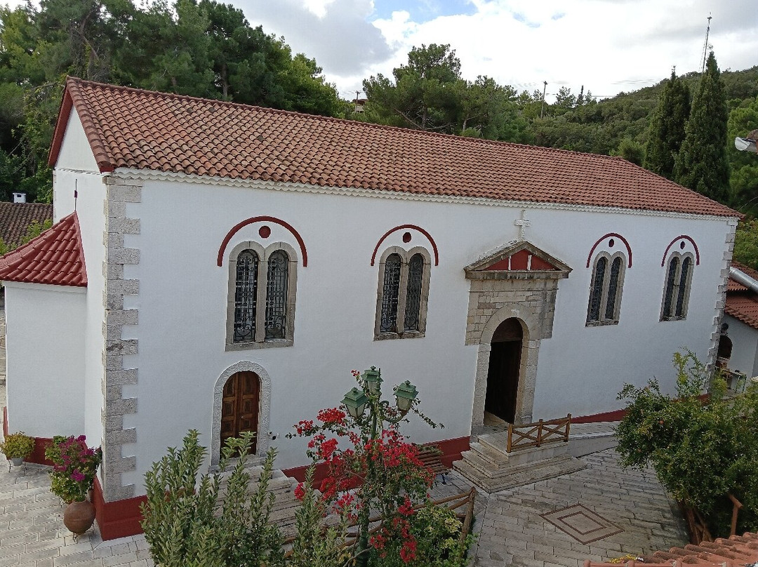 Lefkada Monastery οf Faneromeni-Tsoukaladhes必去景点