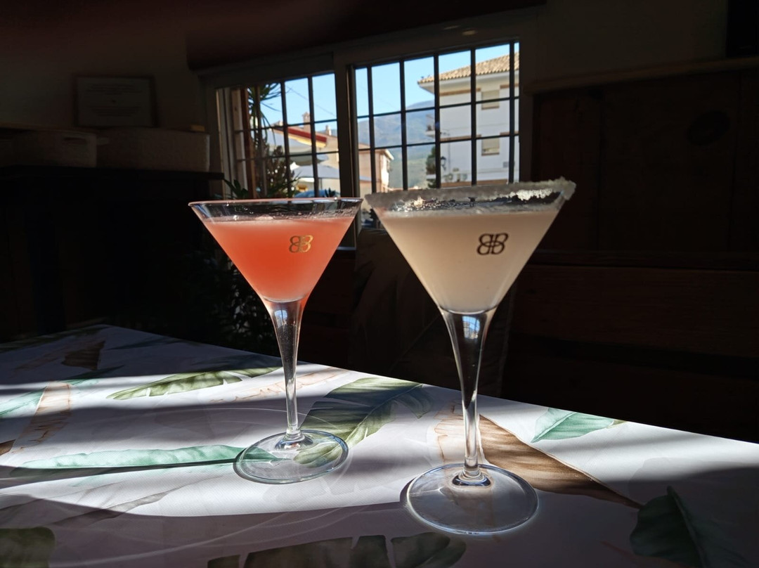 Manami's Brunch & Lounge