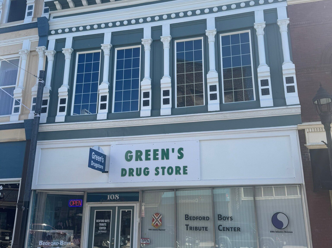 Bedford Boys Tribute Center-Bedford必去景点