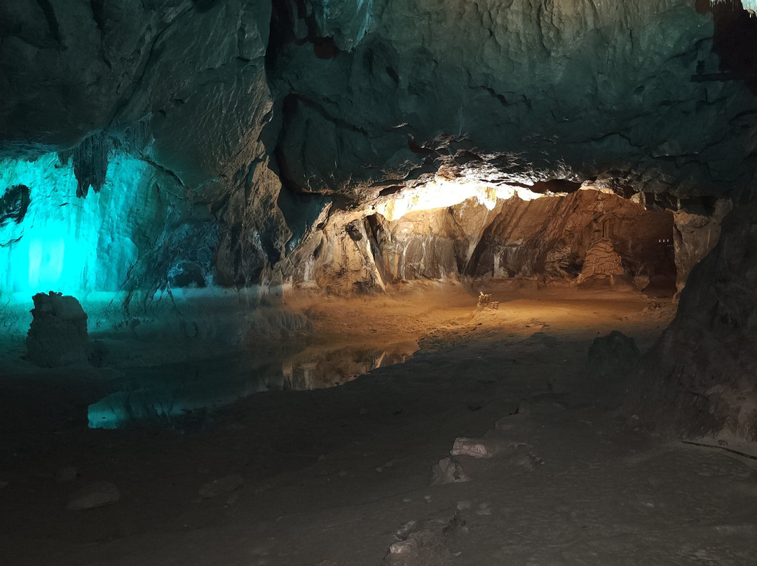 Grotte de Lombrives-Ussat必去景点