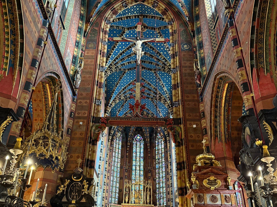 Bazylika Franciszkanów Św. Franciszka Z Asyżu-克拉科夫必去景点