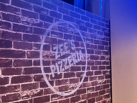 Zee's Pizzeria主图