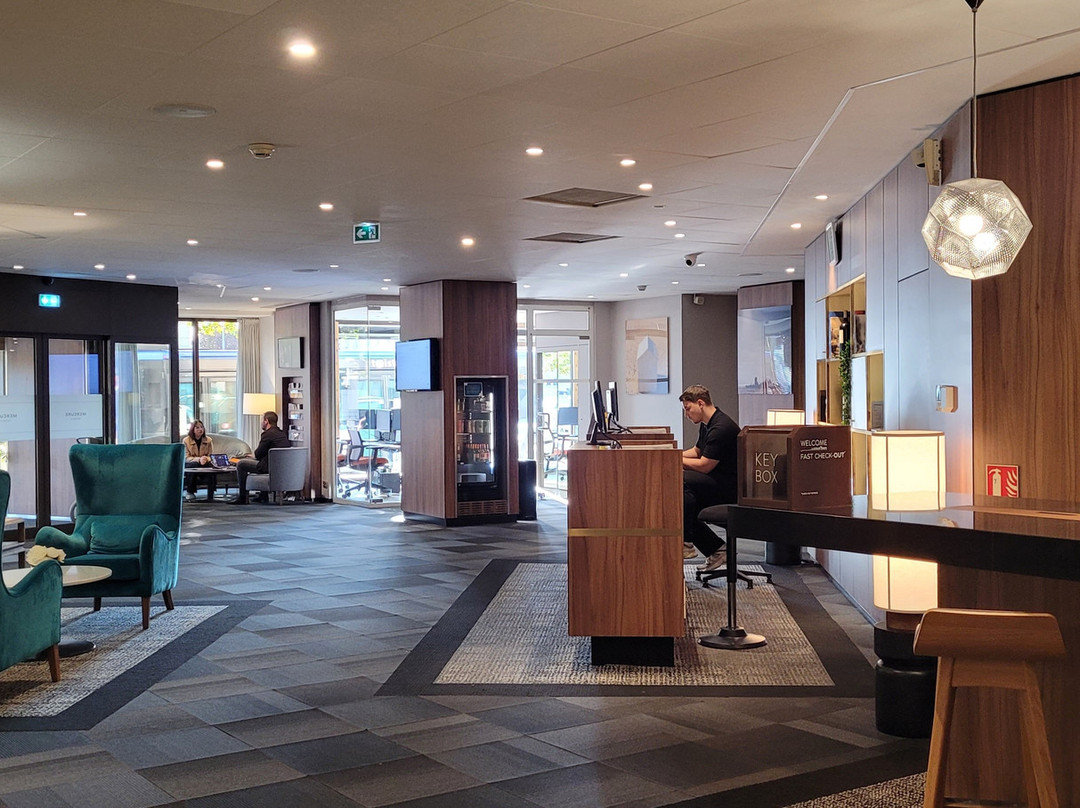 水星冈中央普莱森斯门酒店主图