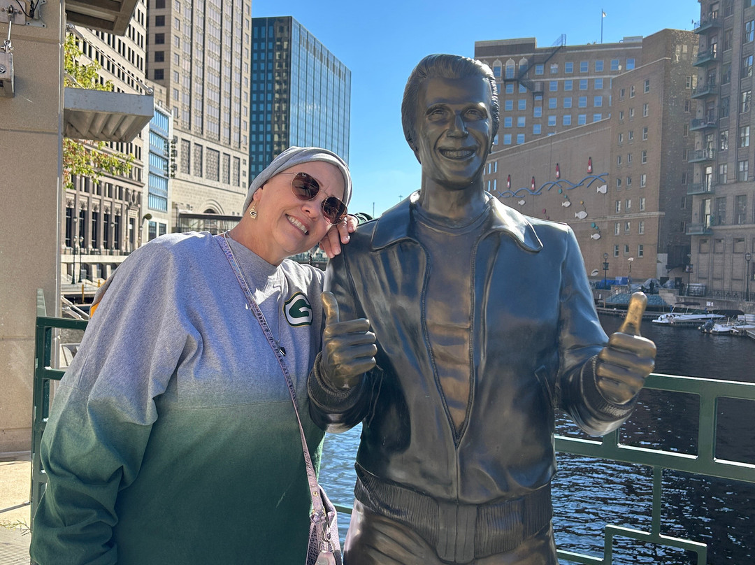 Bronze Fonz-密尔沃基必去景点