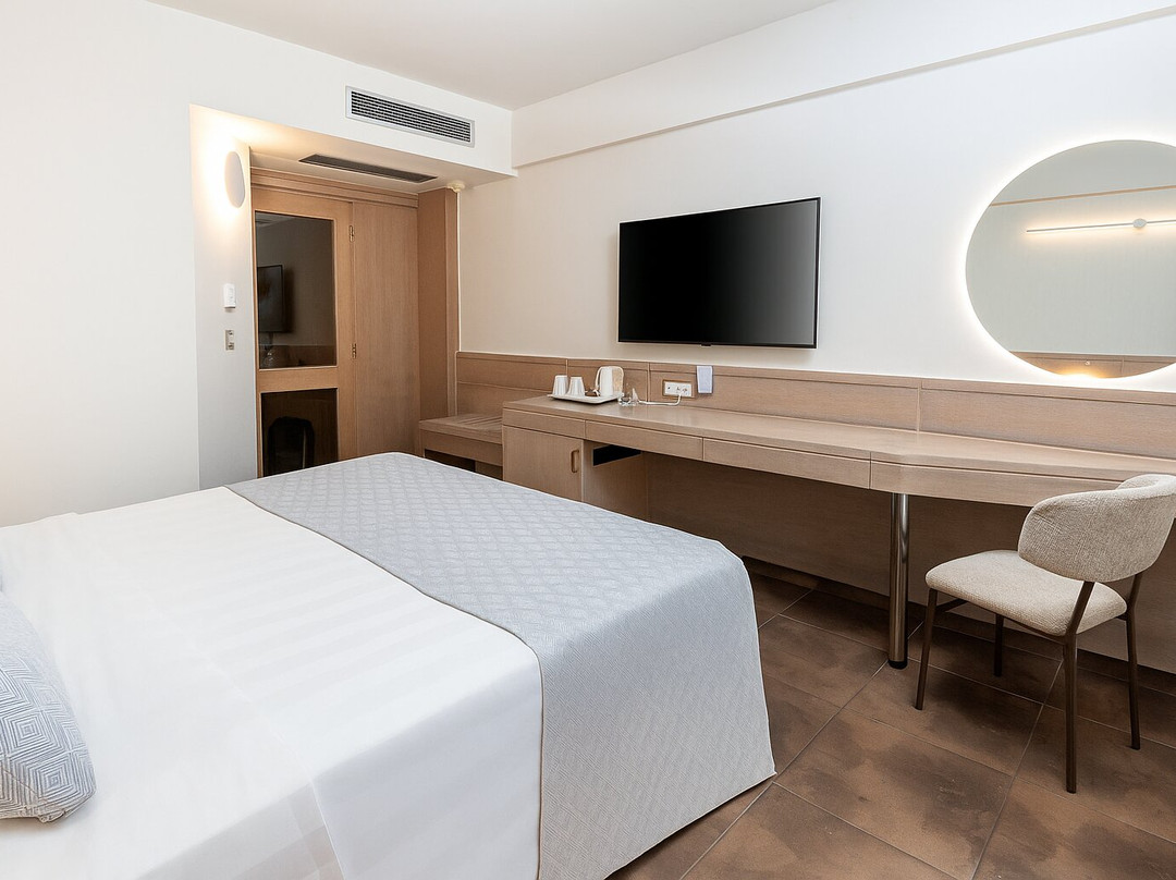 Thalassa Beach Resort主图