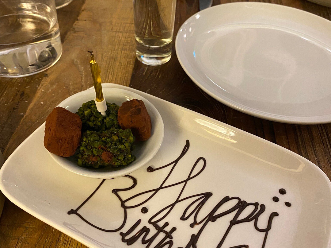 Alba Bar & Restaurant