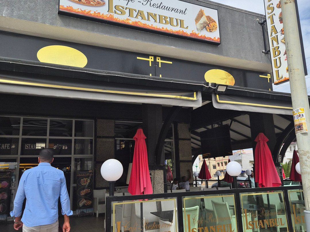 Tinejdad餐馆和美食-Cafe Snack Istanbul