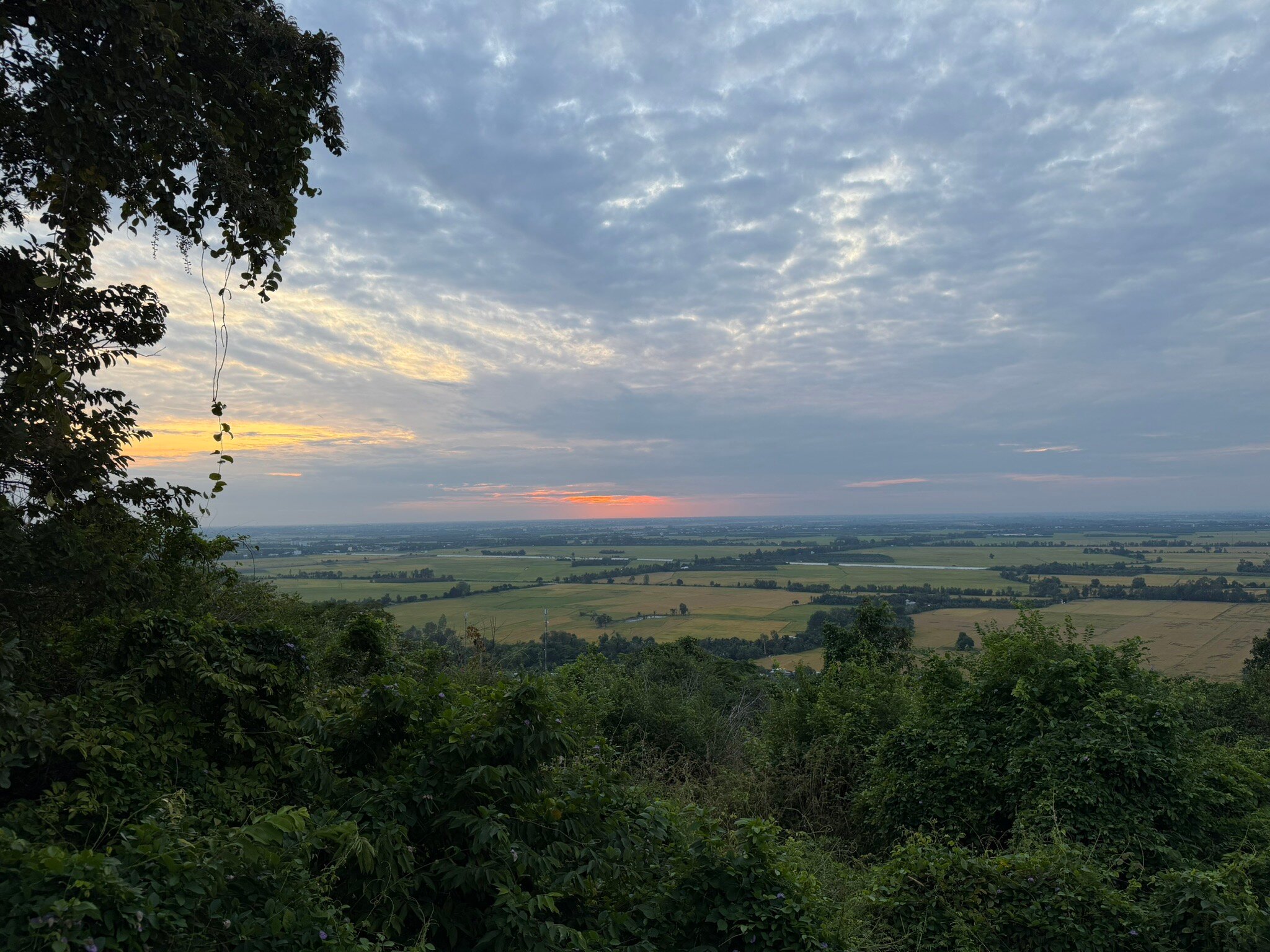 Victoria Nui Sam Lodge-官方