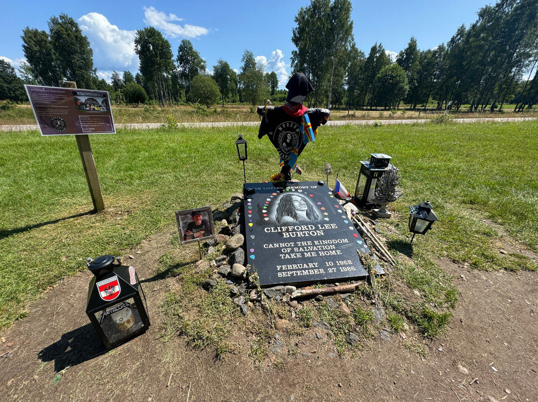 Kronoberg County旅游景点-Cliff Burton Museum & Memorial Stone