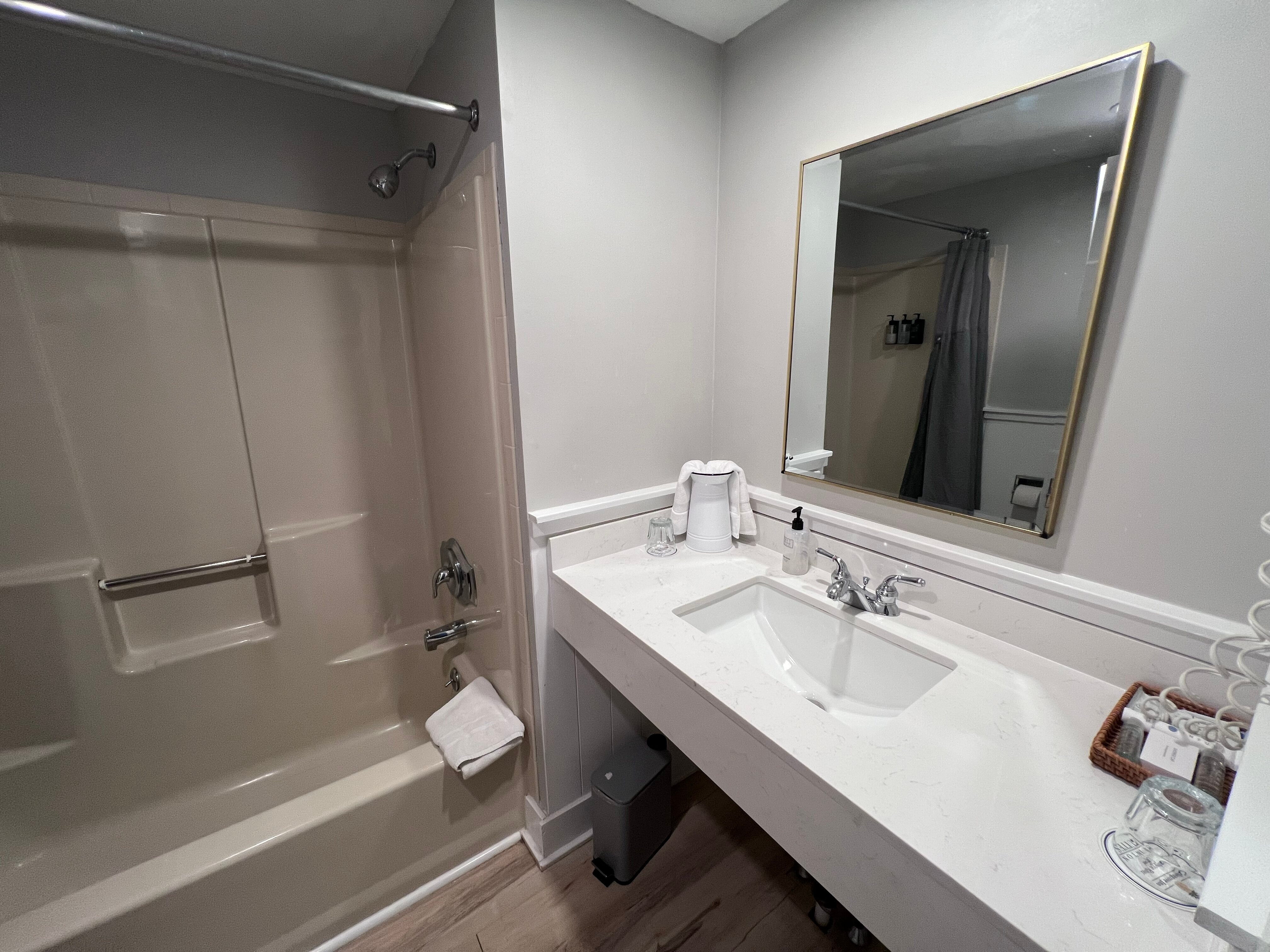 Brandywine River Hotel-浴室