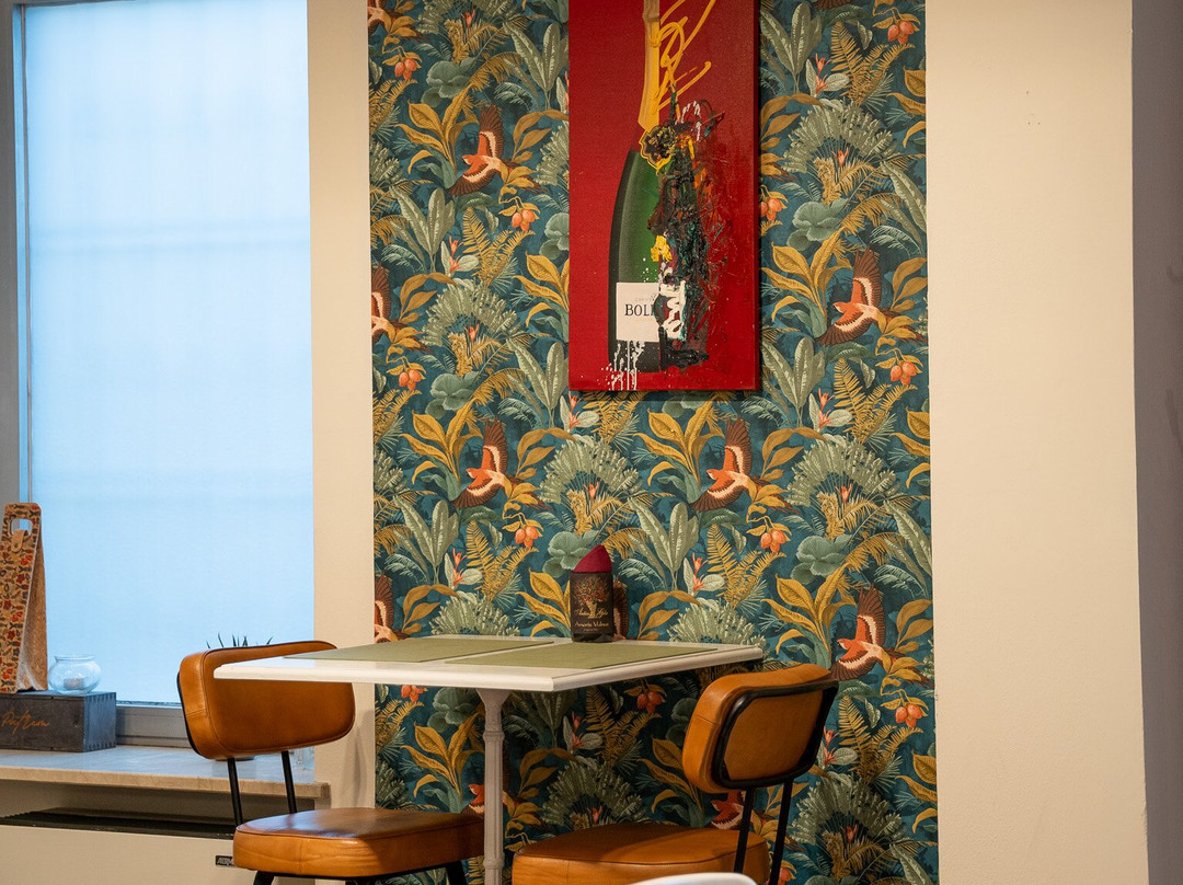 Amelìe Caffe, Vini E Sapori-Lograto必去景点