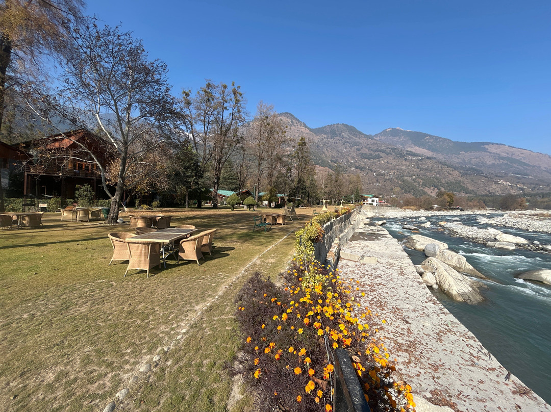 跨度温泉度假村主图