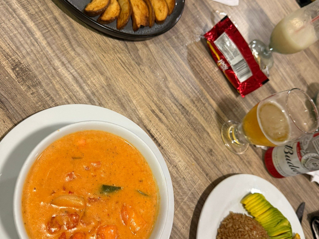 巴兰基亚凡尔赛豪生国际酒店主图