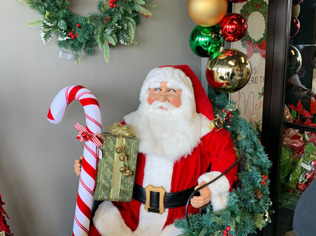 Tis The Season Christmas Shoppe-Millersburg必去景点