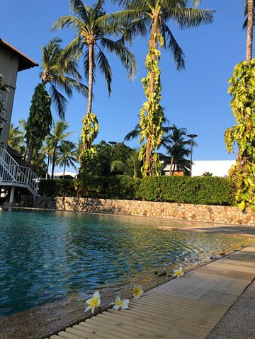 班泰海滩度假村主图