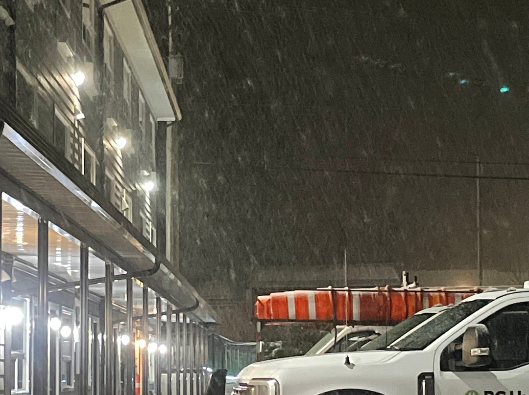 Days Inn by Wyndham 100 Mile House主图