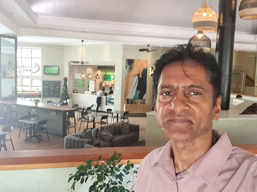 哈拉雷克里斯塔酒店主图