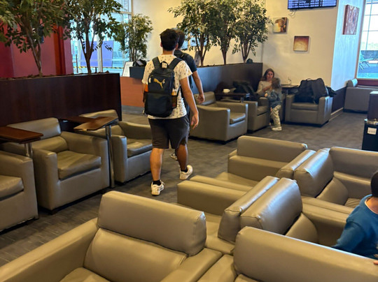 Salón VIP Pacific Club Puerto Montt-蒙特港必去景点