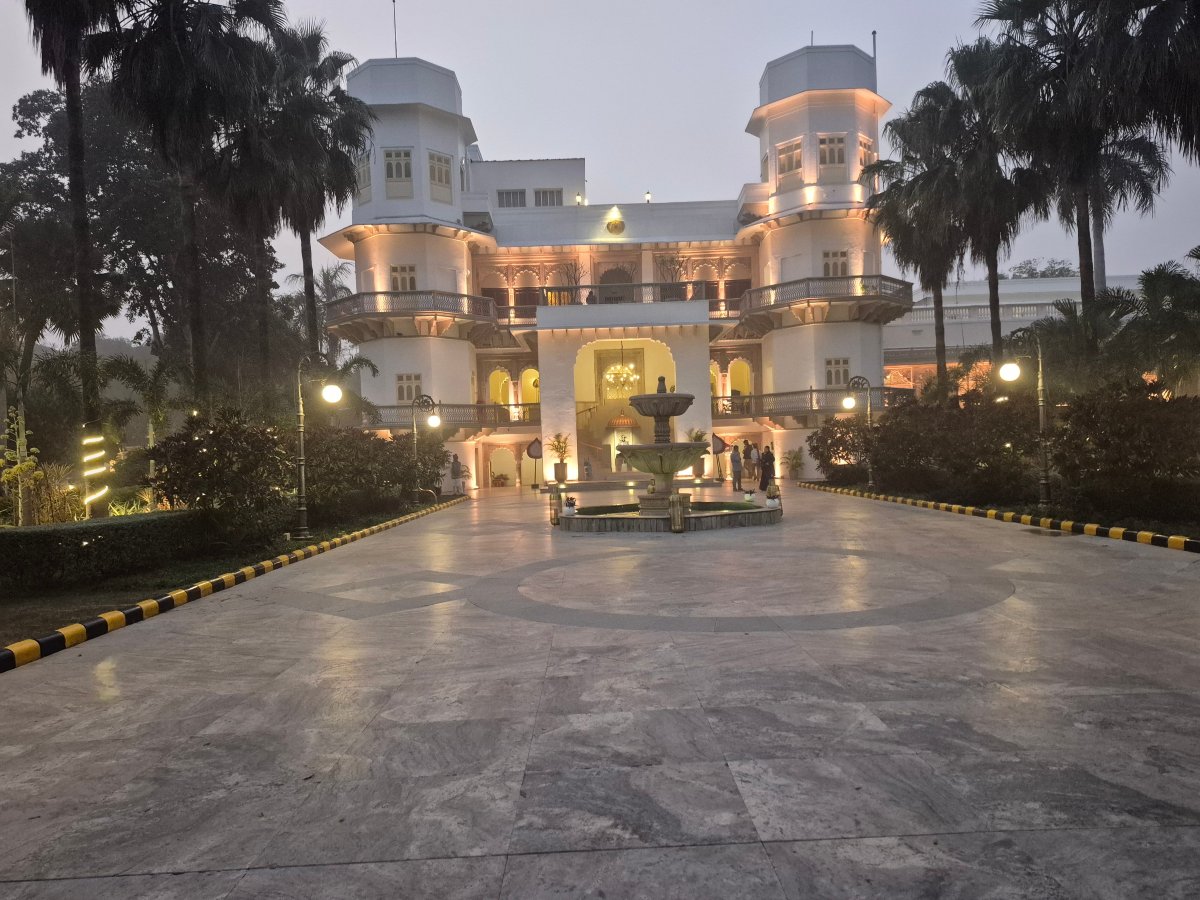 瓜利尔泰姬乌莎基兰宫殿酒店-浴室