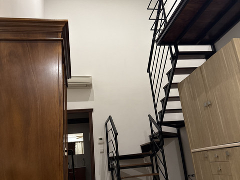 维奥莱塔宫殿酒店主图