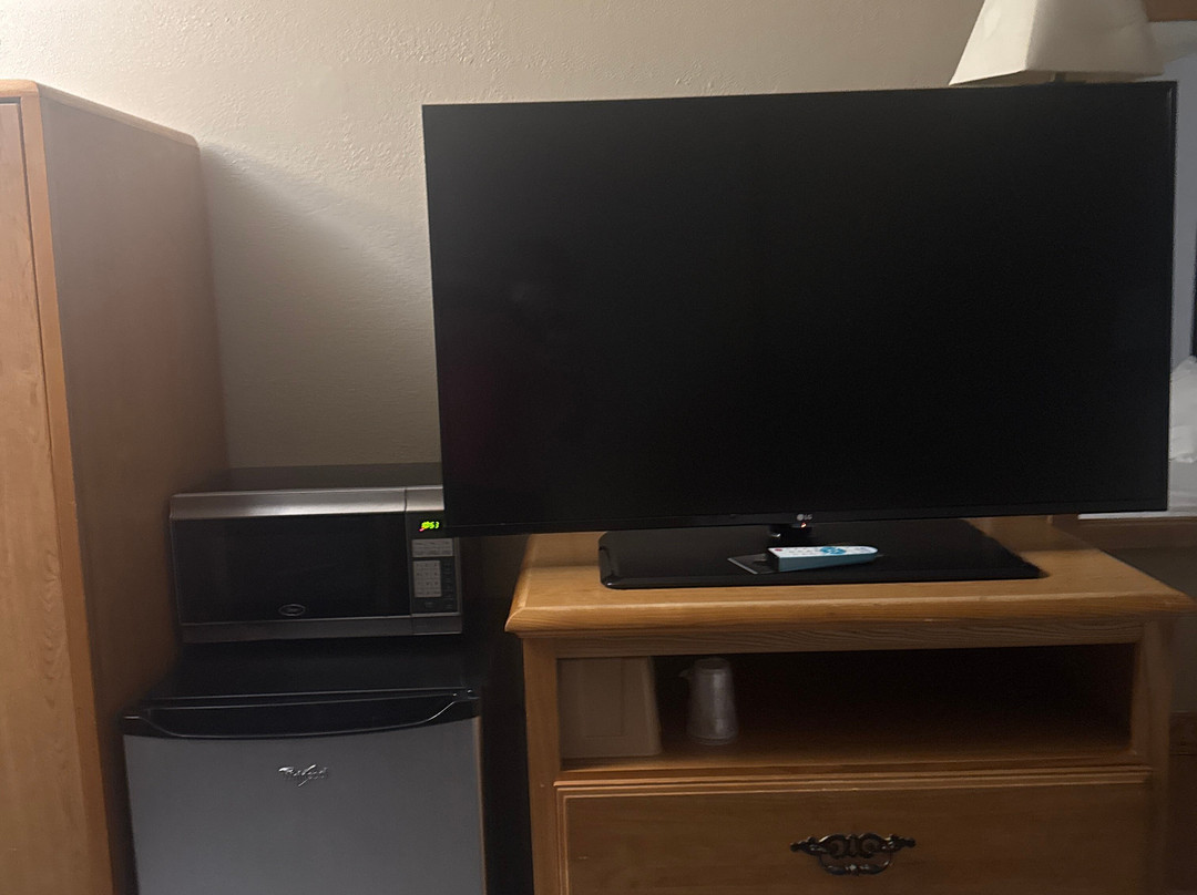 圣克莱尔密苏里速8酒店主图