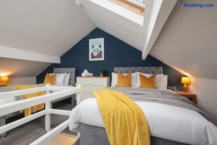 The Bluebird B&B II