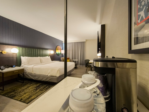 瑞玛达酒店主图