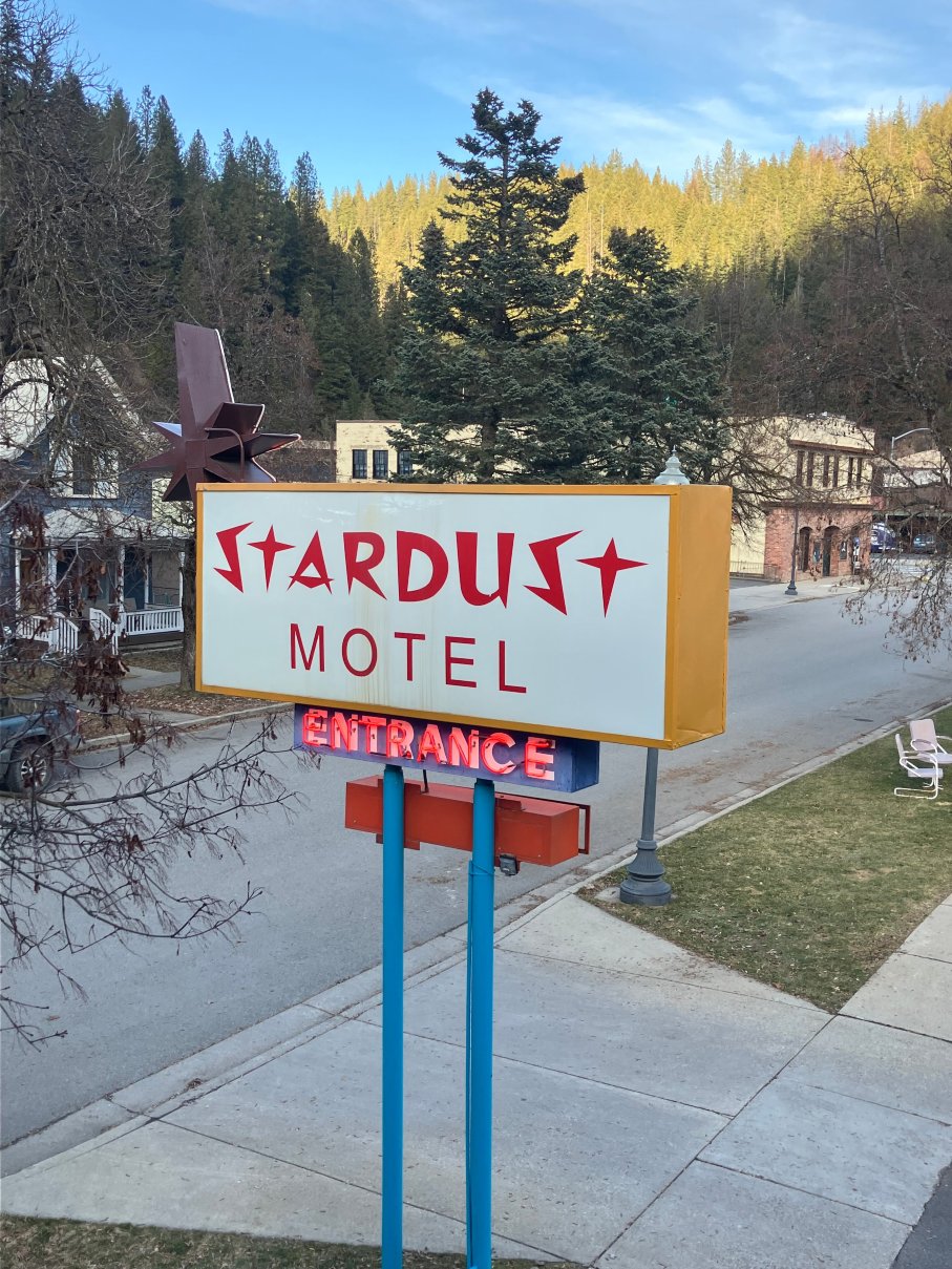 瓦勒斯星尘汽车旅馆-官方