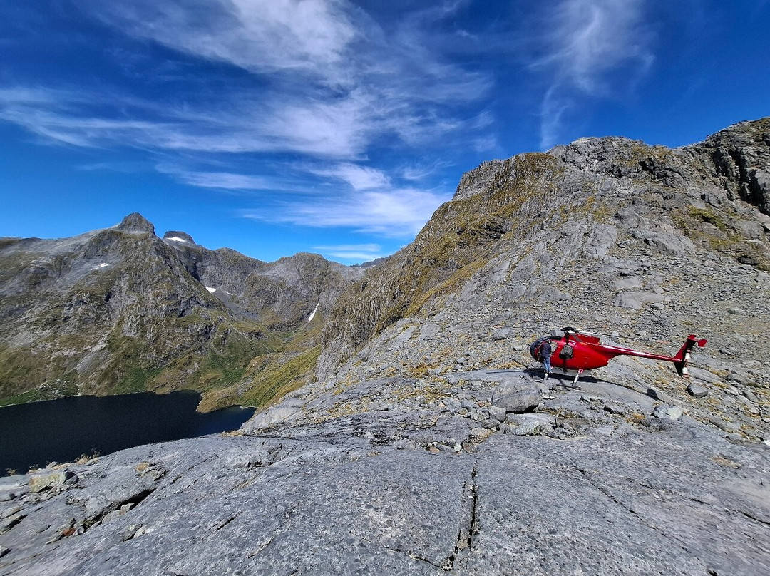 Fiordland Helicopters-蒂阿瑙必去景点