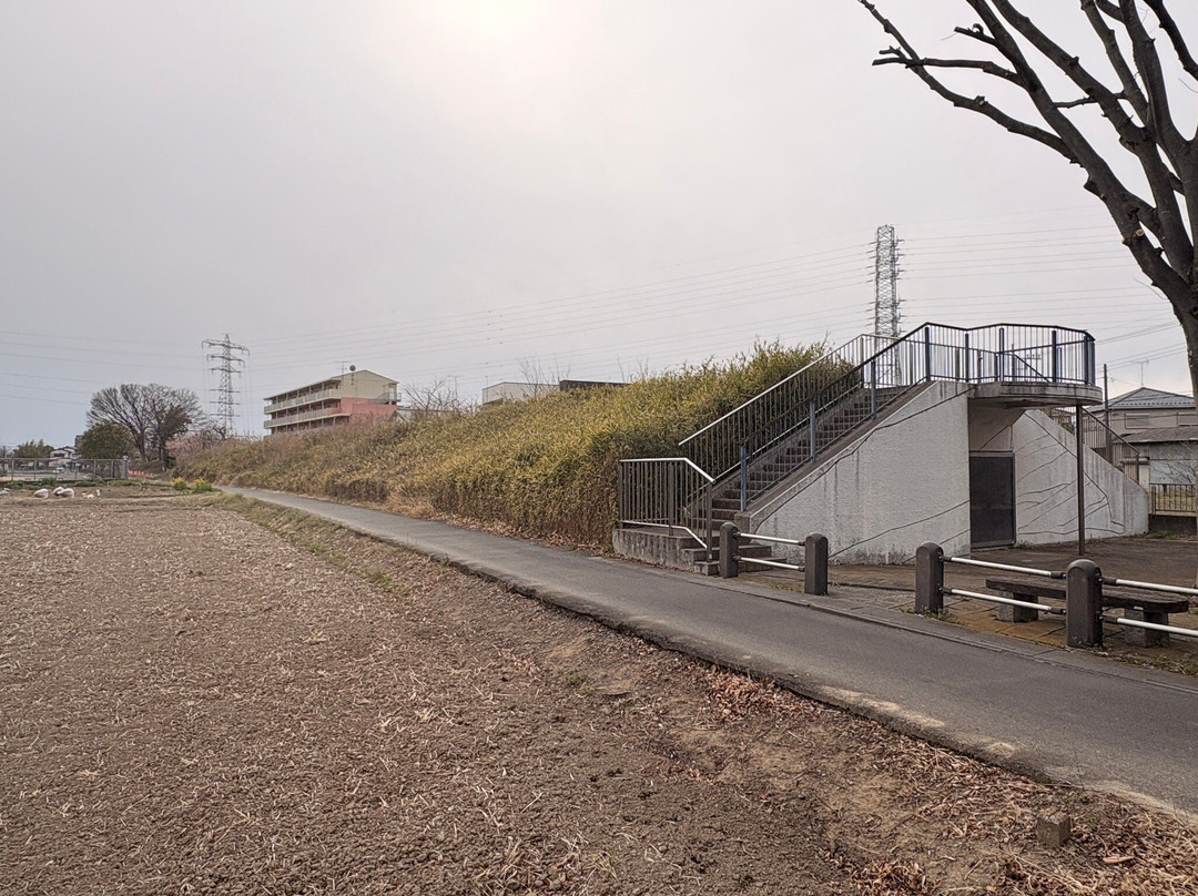 Ishidazutsumi Historic Park-鸿巢市必去景点