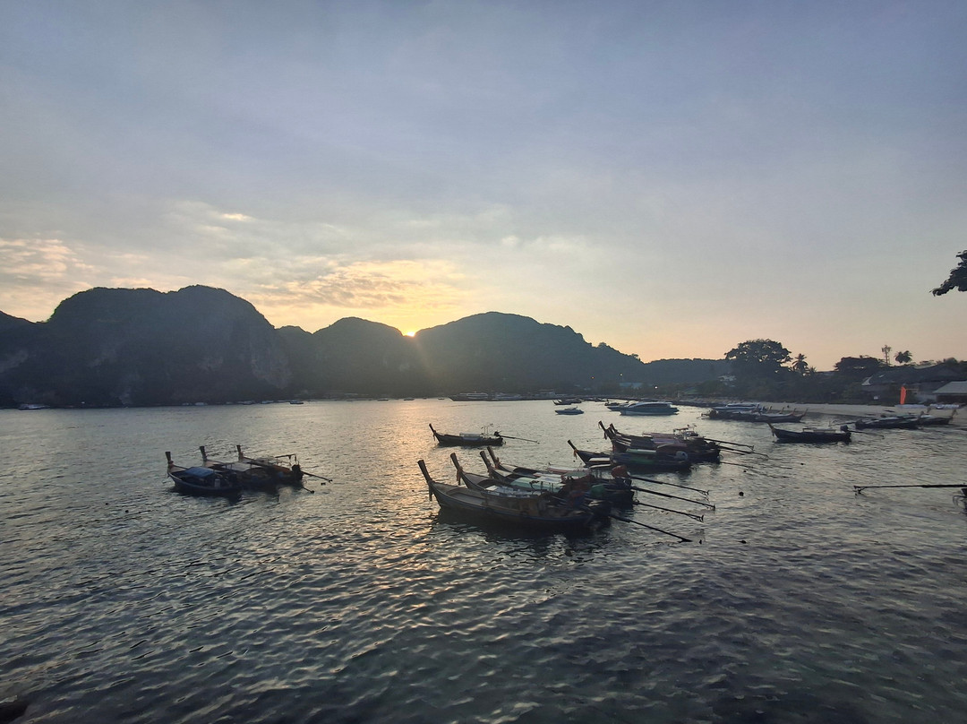 Phi Phi Don Cafe & Restaurant主图