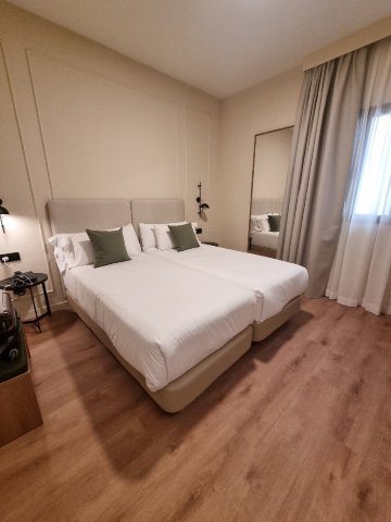 托莱多帝国饭店-官方