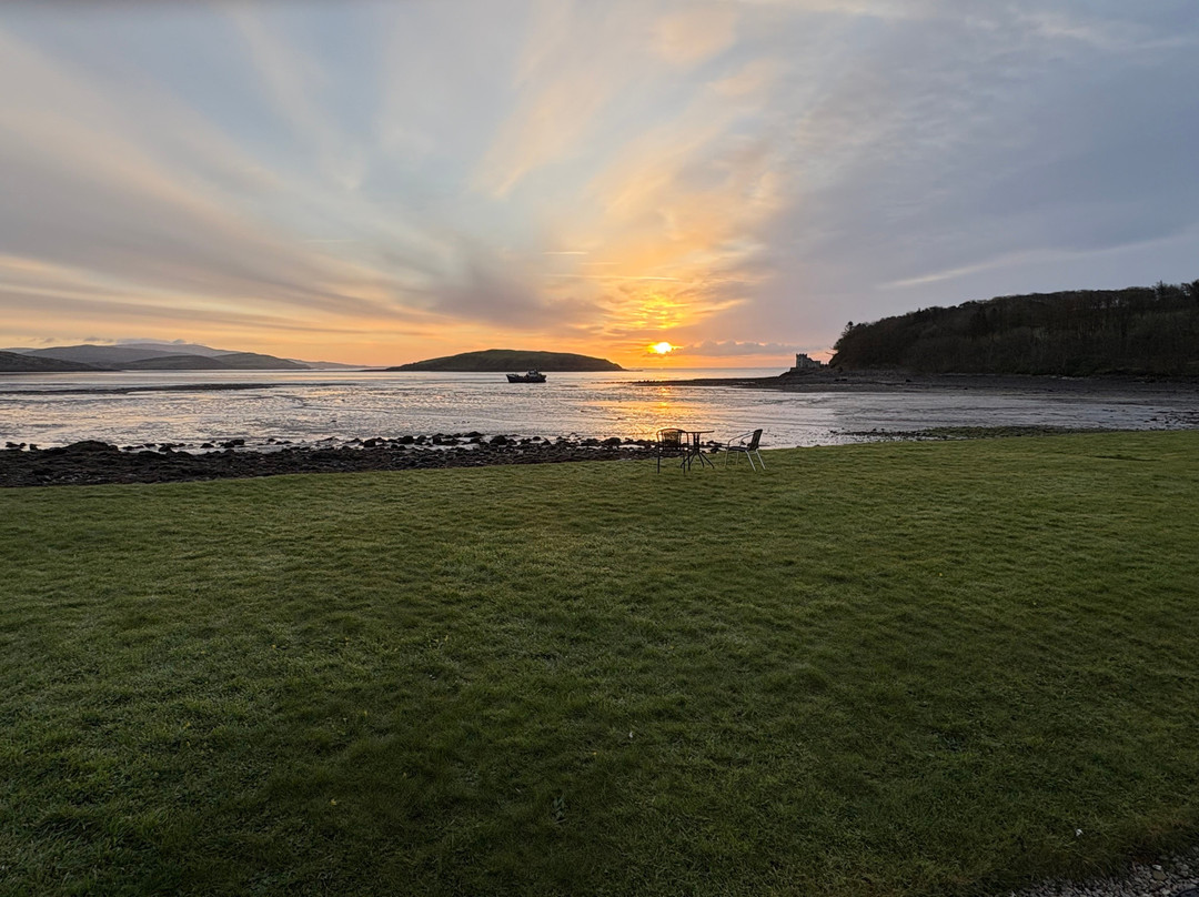 贝尔卡利湾酒店主图
