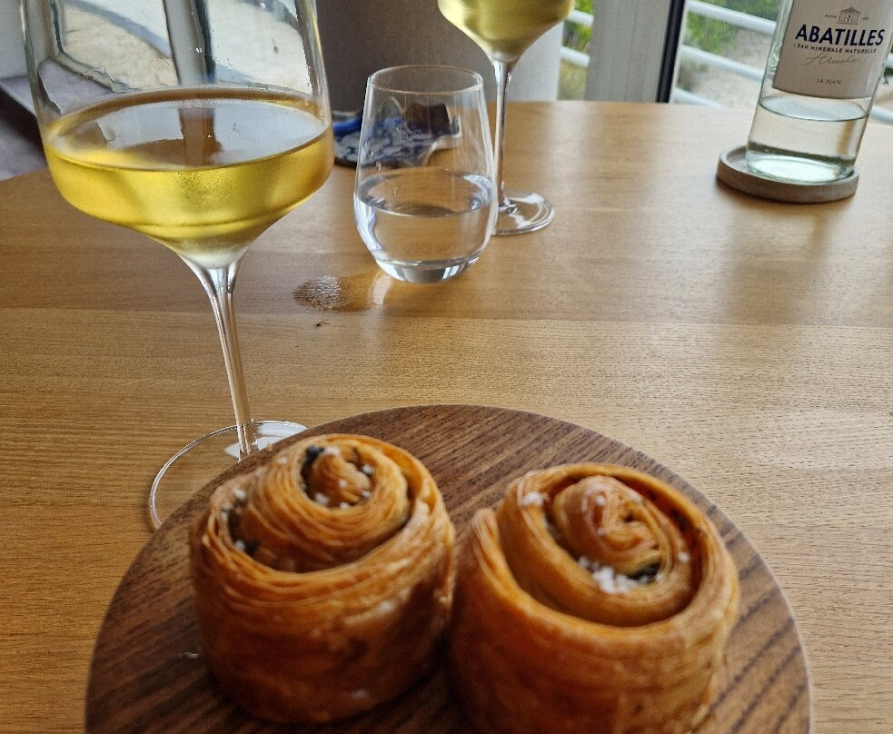 布里桑酒店主图