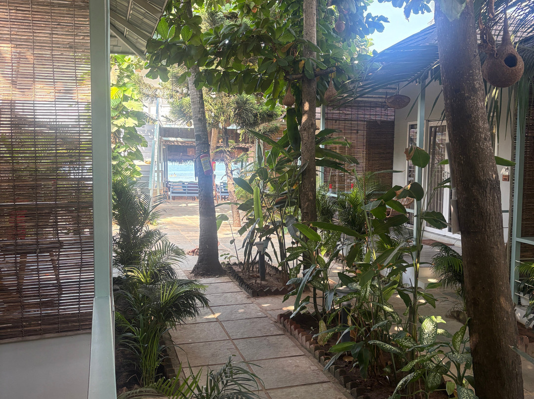 皇家触觉海滩小屋度假村主图