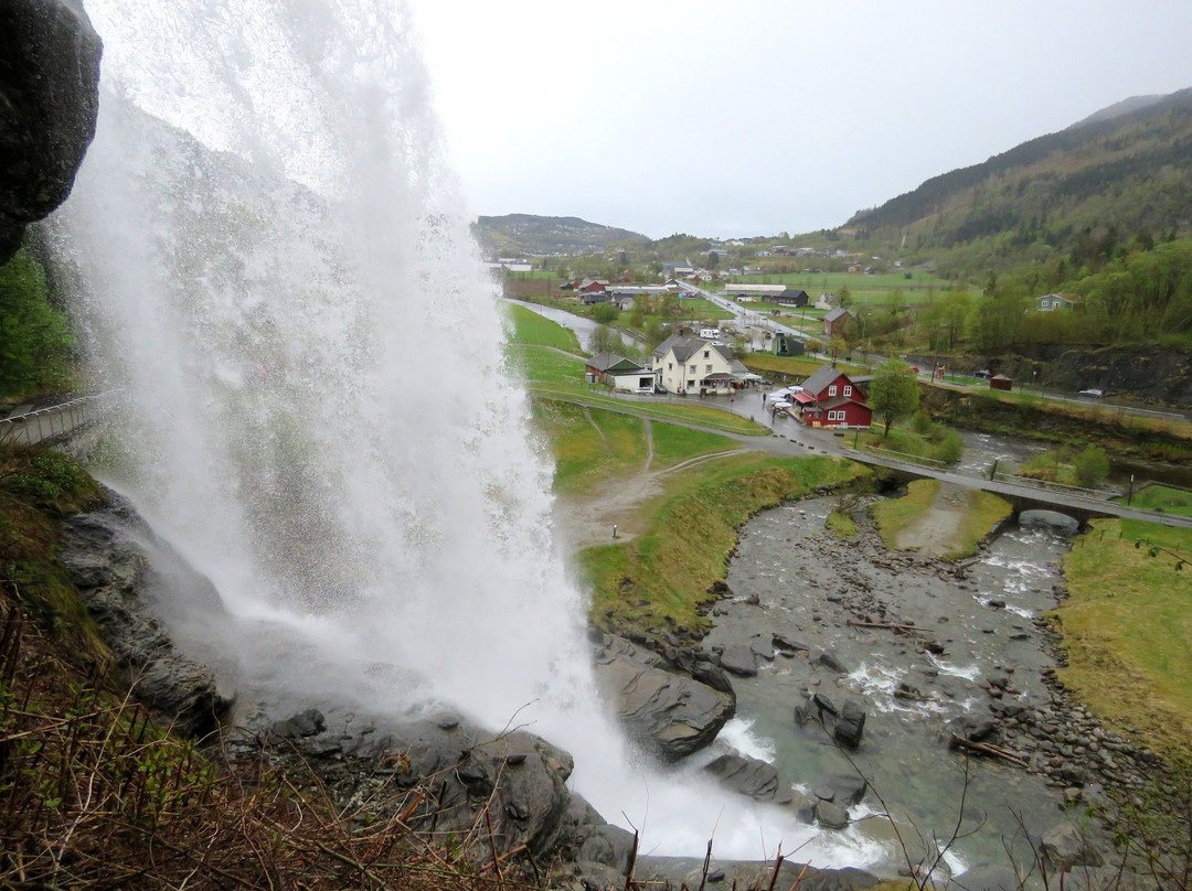 Steinsdalsfossen Waterfall-Norheimsund必去景点