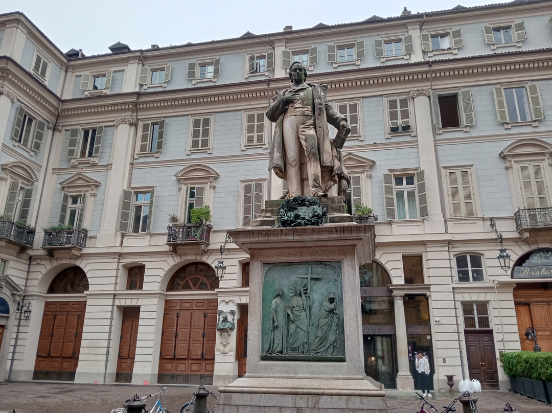 Monumento a Vincenzo Gioberti-都灵必去景点
