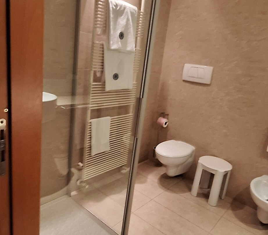 科马诺泰梅大酒店主图