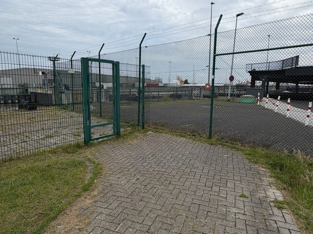 Container-Aussichtsturm-不来梅港必去景点