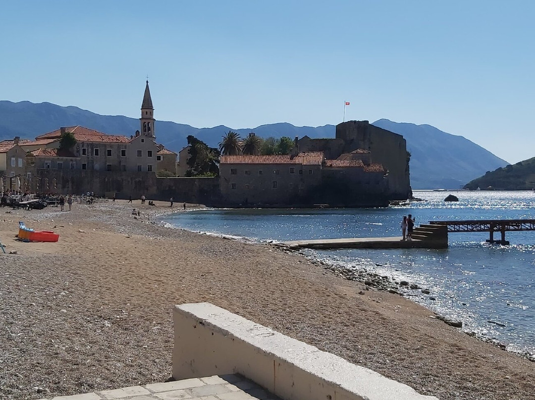 Budva Dancing girl-布德瓦必去景点