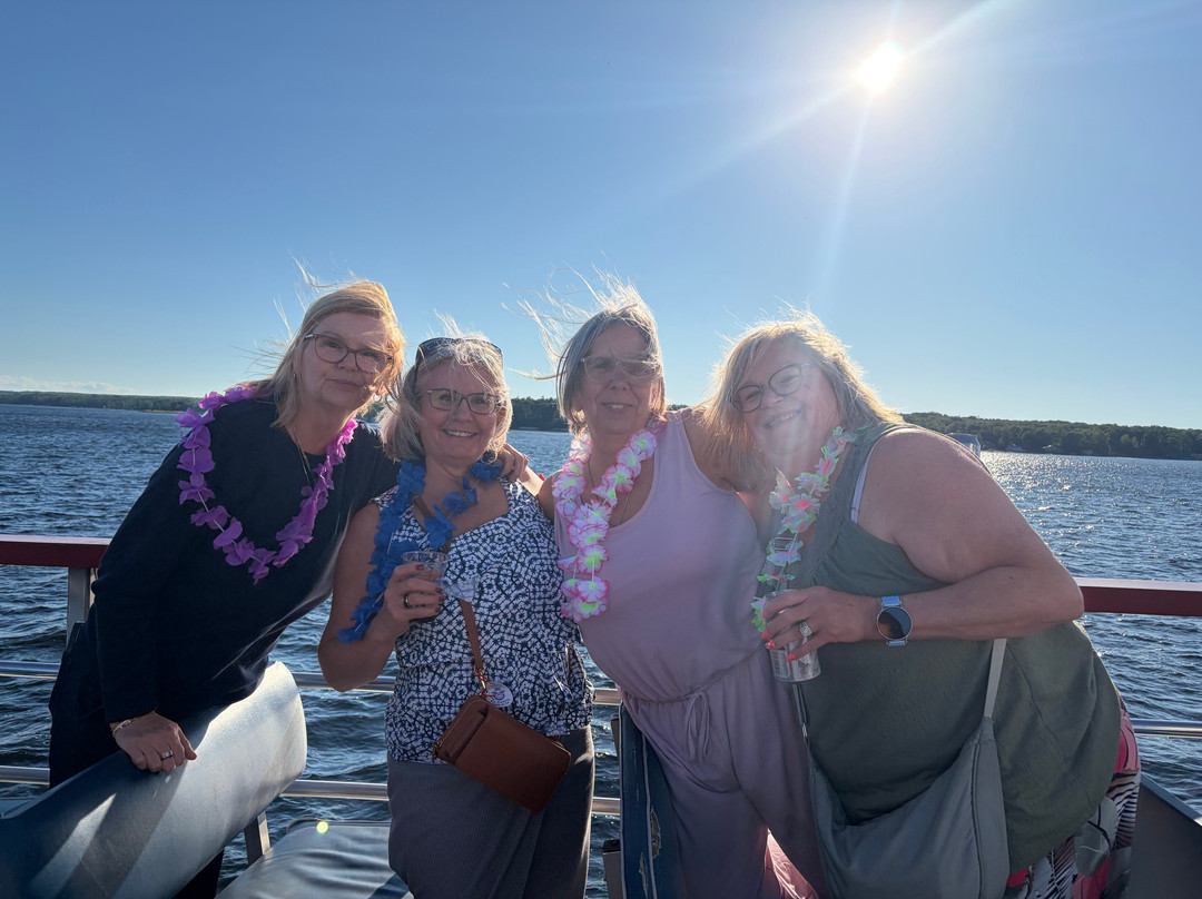 Dylan Lock Sunset Cruise & Concert-Penetanguishene必去景点